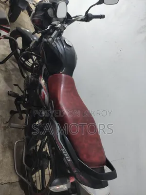 Bajaj Discover 100 2013 Purple