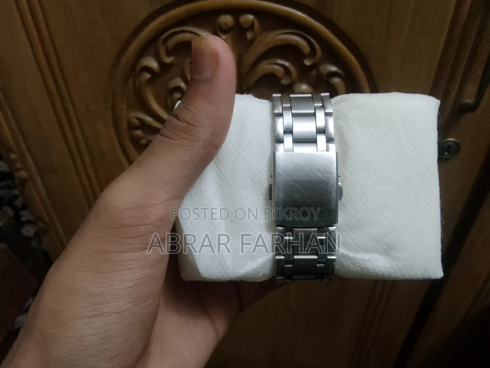 ইকিন কোয়ার্টজ ঘড়ি