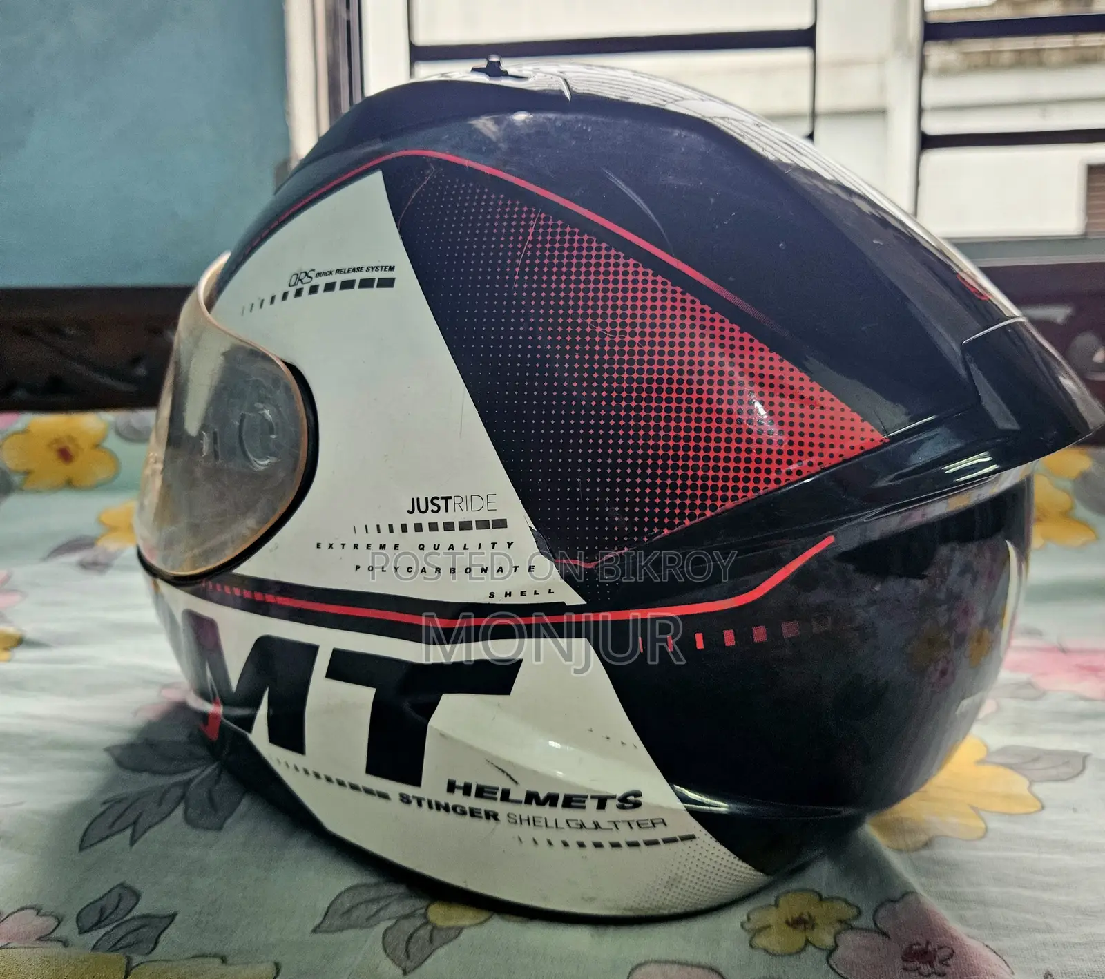 এমটি স্টিঙ্গার হেলমেট
