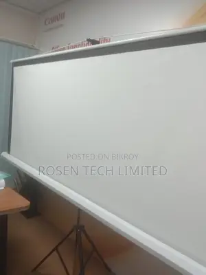 96x96 Portable Tripod Projector Screen
