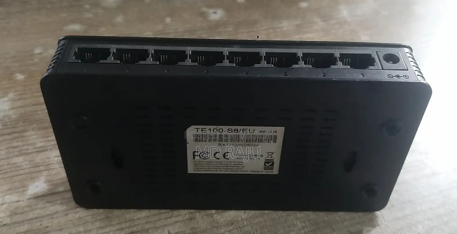 8-Port 10/100 MBPS Greennet Switch