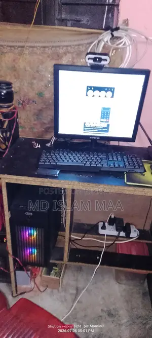 Desktop Computer 4GB Intel Core i3 HDD+SSD 128GB