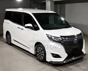 Toyota Esquire 2021 Pearl