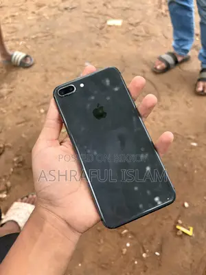 Apple iPhone 8 Plus 64 GB Black