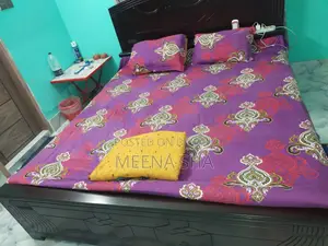 ৪ মাস ব্যবহৃত কিং সাইজ বেড ফ্রেম (নতুনের মতো), অরিজিনাল মালয়েশিয়ান কাঠ