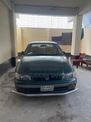টয়োটা করোনা ১৯৯৫ সবুজ