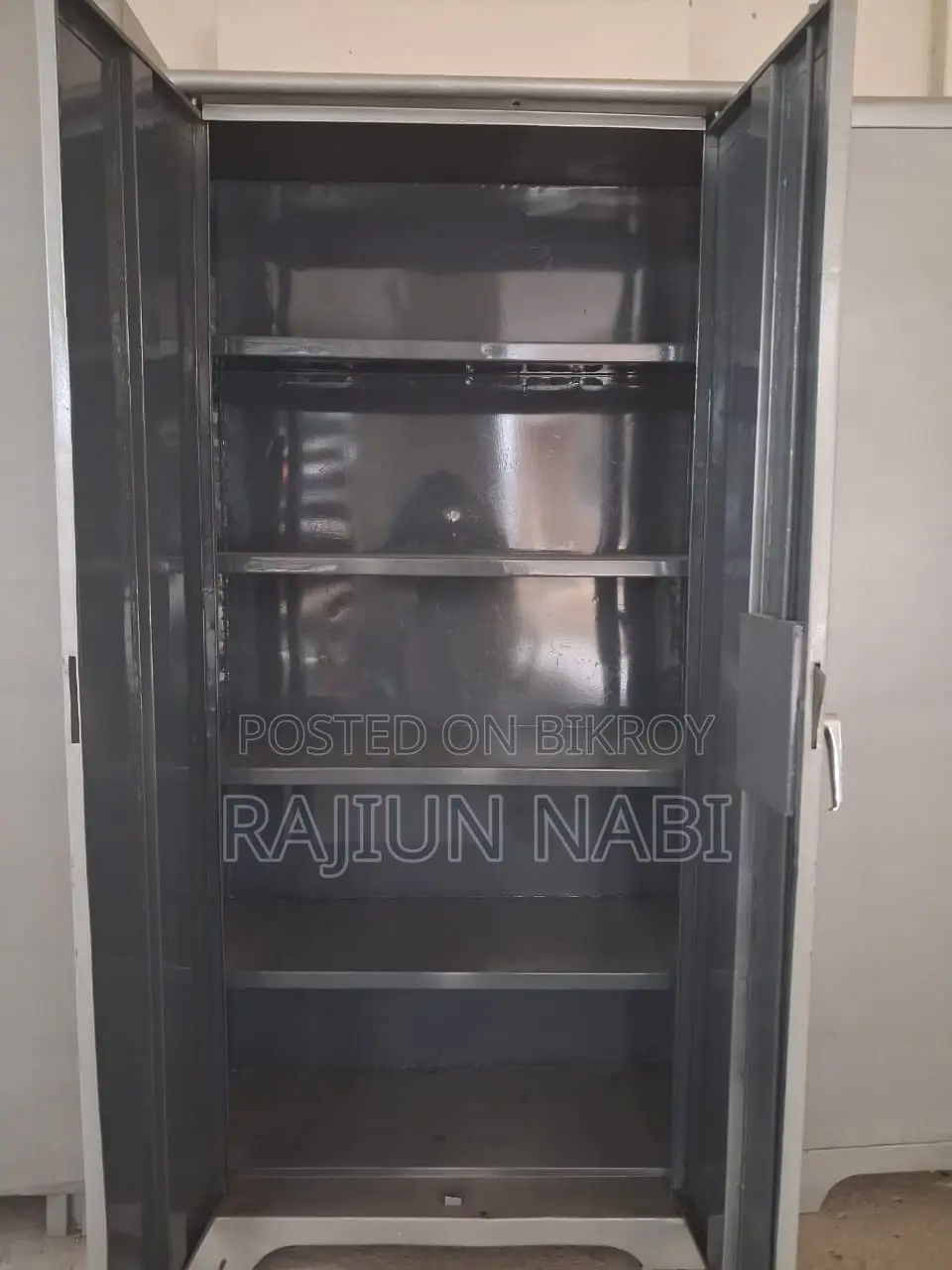 স্টিল আলমারি (Steel Almirah)