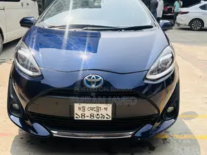 টয়োটা অ্যাকুয়া ২০১৯ ব্লু