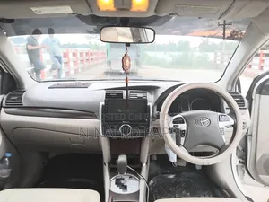 Toyota Premio 2010 Pearl