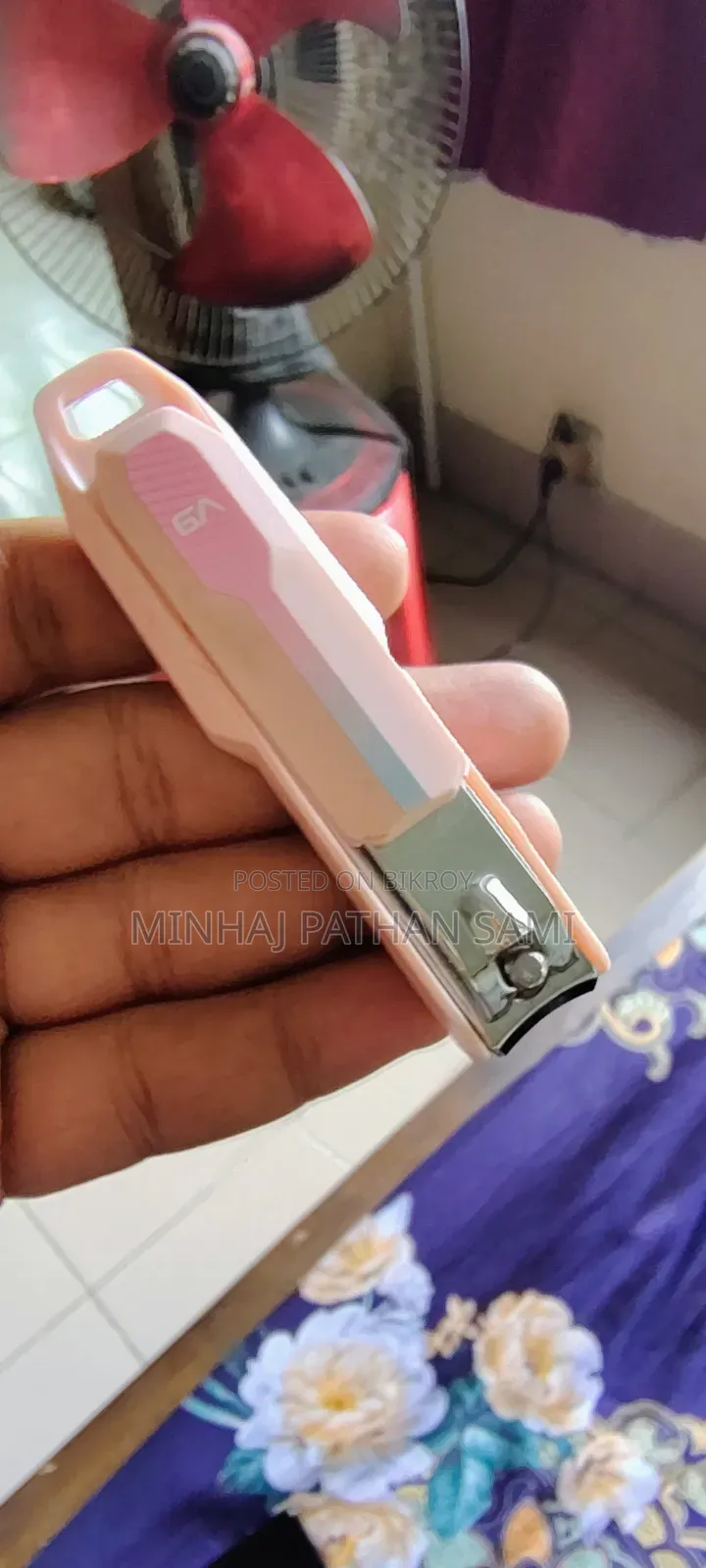 কাঠের টাকা জমানোর বক্স
