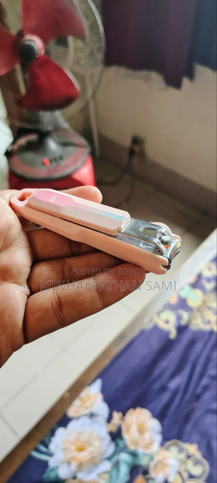কাঠের টাকা জমানোর বক্স