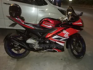 Yamaha 2015 Red