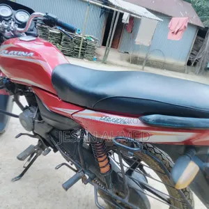 Bajaj Platina 100 2016 Orange
