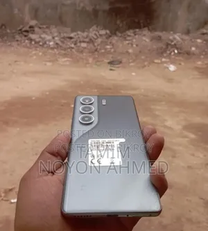 টেকনো ক্যামন ৪০ প্রো ৫জি ২৫৬ জিবি গ্রে