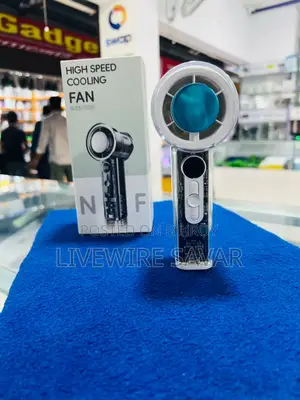 X05 হ্যান্ডহেল্ড হাই-স্পিড কুলিং ফ্যান ৩০০০এমএএইচ