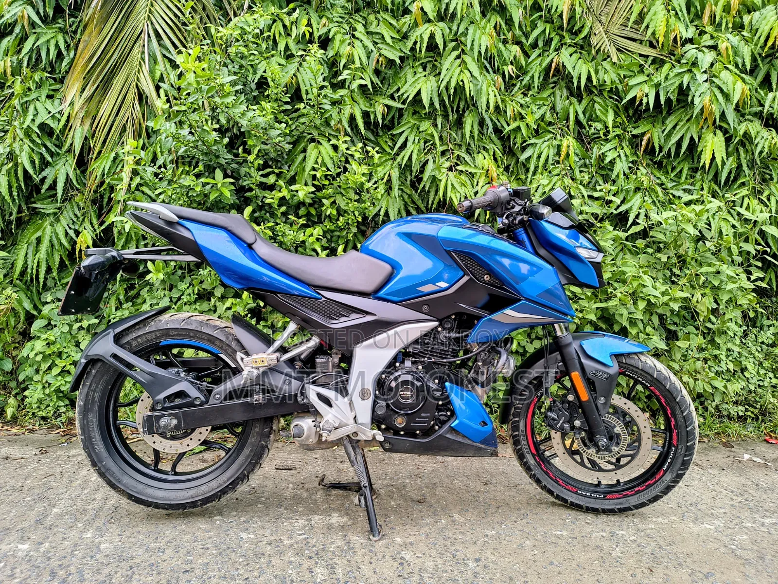 Bajaj Pulsar N160 2023 Blue