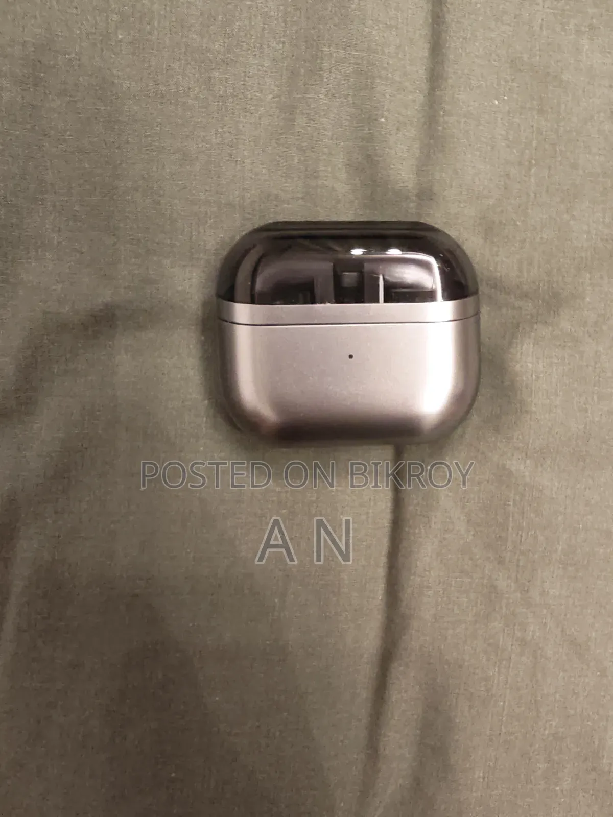 স্যামসাং বাডস ৩