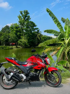 সুজুকি জিক্সার এফআই এবিএস ২০২২ লাল