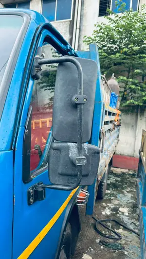 ট্রাক: আইশার ১০৫৫ প্রো