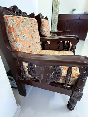 সোফা বিক্রয়ের জন্য