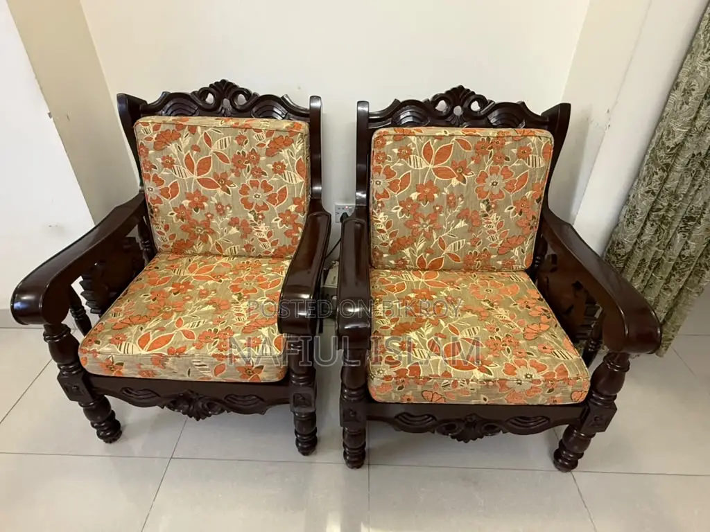 সোফা বিক্রয়ের জন্য