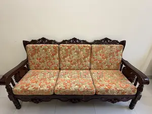 সোফা বিক্রয়ের জন্য