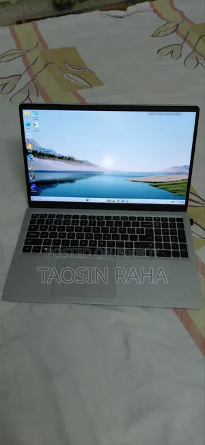 Laptop Dell Inspiron 15 4GB Intel Core I3 HDD+SSD 1T