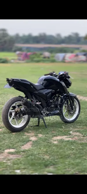 TVS Apache RTR 160 4V 2024 Blue