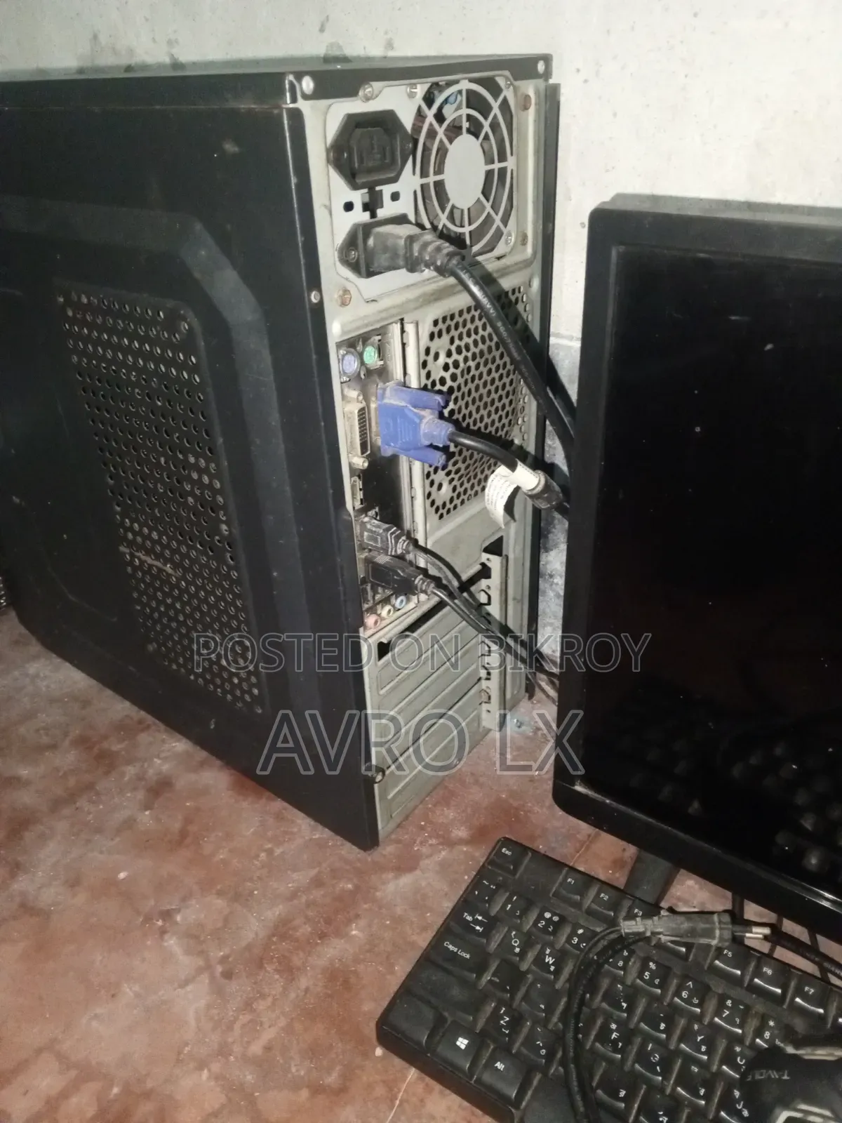 Desktop Computer Asus 8GB Intel Core I3 HDD+SSD 1T