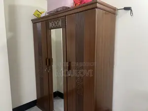 ৩ পার্ট আলমারি (এমডিএফ বোর্ড) বিক্রয়ের জন্য