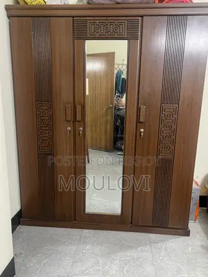 ৩ পার্ট আলমারি (এমডিএফ বোর্ড) বিক্রয়ের জন্য