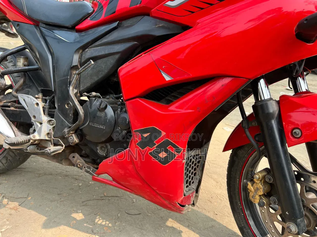 সুজুকি জিক্সার এসএফ ২০১৮ লাল