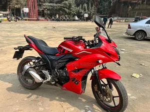 সুজুকি জিক্সার এসএফ ২০১৮ লাল