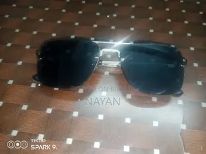 চশমাটি এসে নিয়ে যেতে হবে