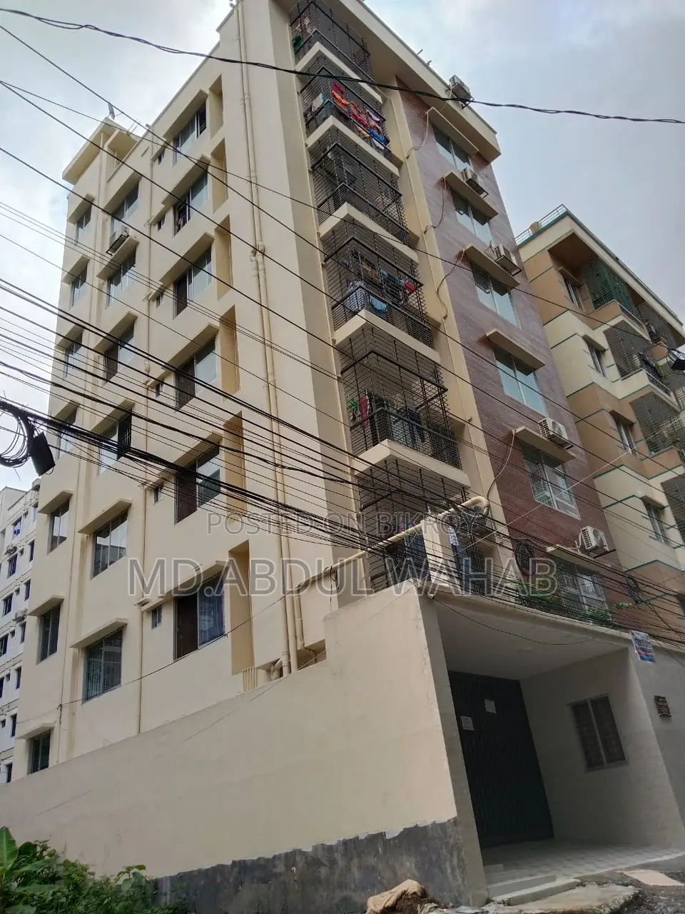 3-bedroom Apartment in Aftab Nagar for Rent