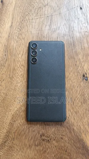 Samsung Galaxy F55 128 GB Black