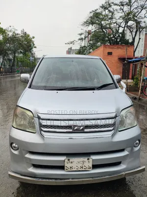 Toyota Grand HiAce 2002 Silver