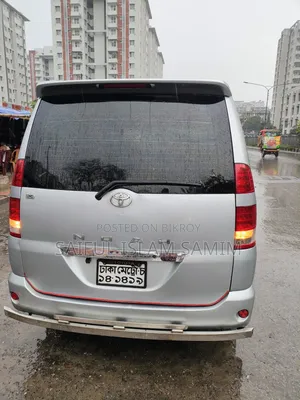 Toyota Grand HiAce 2002 Silver
