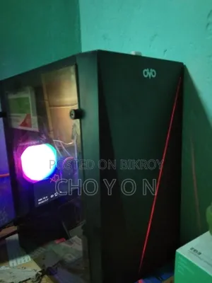 Desktop Computer Asus 8GB AMD SSD 256GB