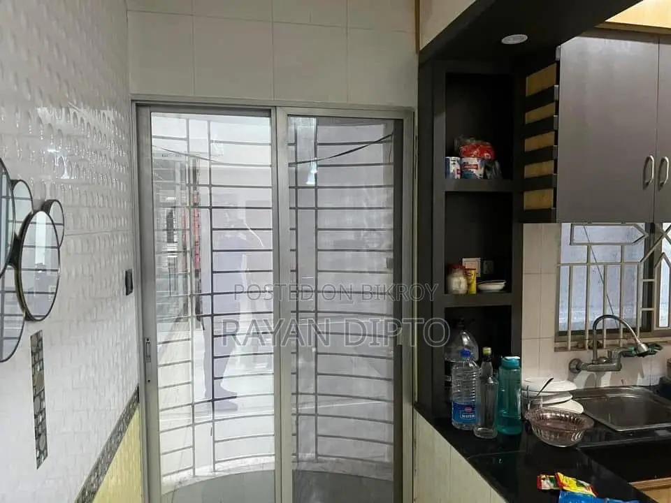 বসুন্ধরায় ভাড়ার জন্য ফার্নিশড ৩ বেডরুমের অ্যাপার্টমেন্ট