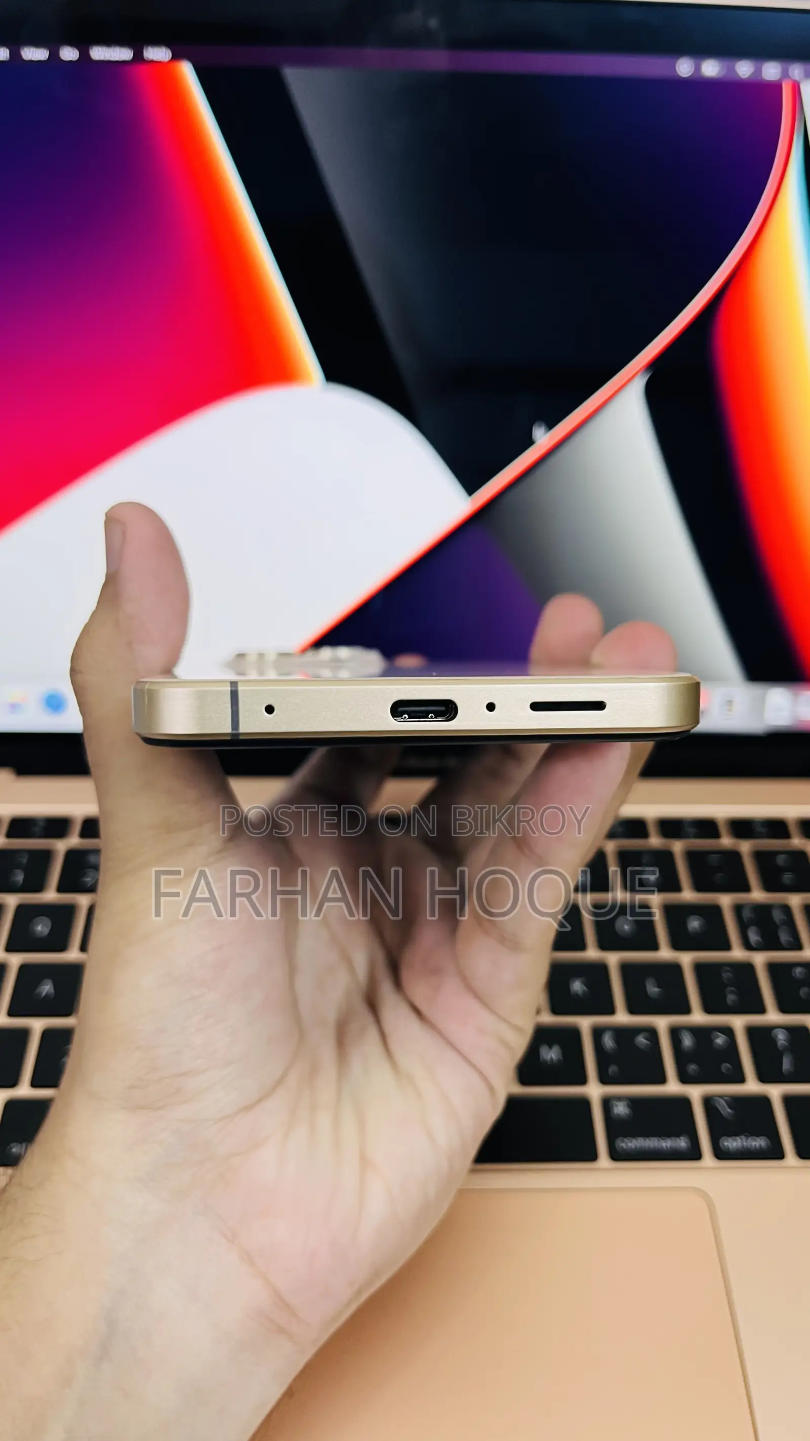 New Apple iPhone 16 Pro Max 1 TB Gold