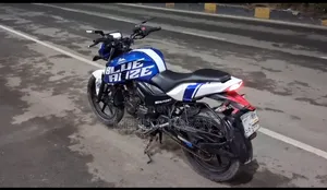 TVS Apache RTR 160 4V 2021 Blue