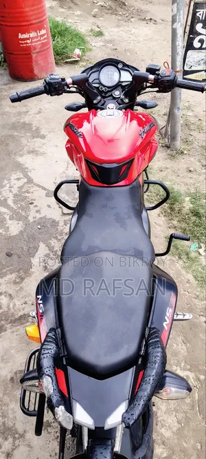 Bajaj Pulsar NS 160 2019 Red