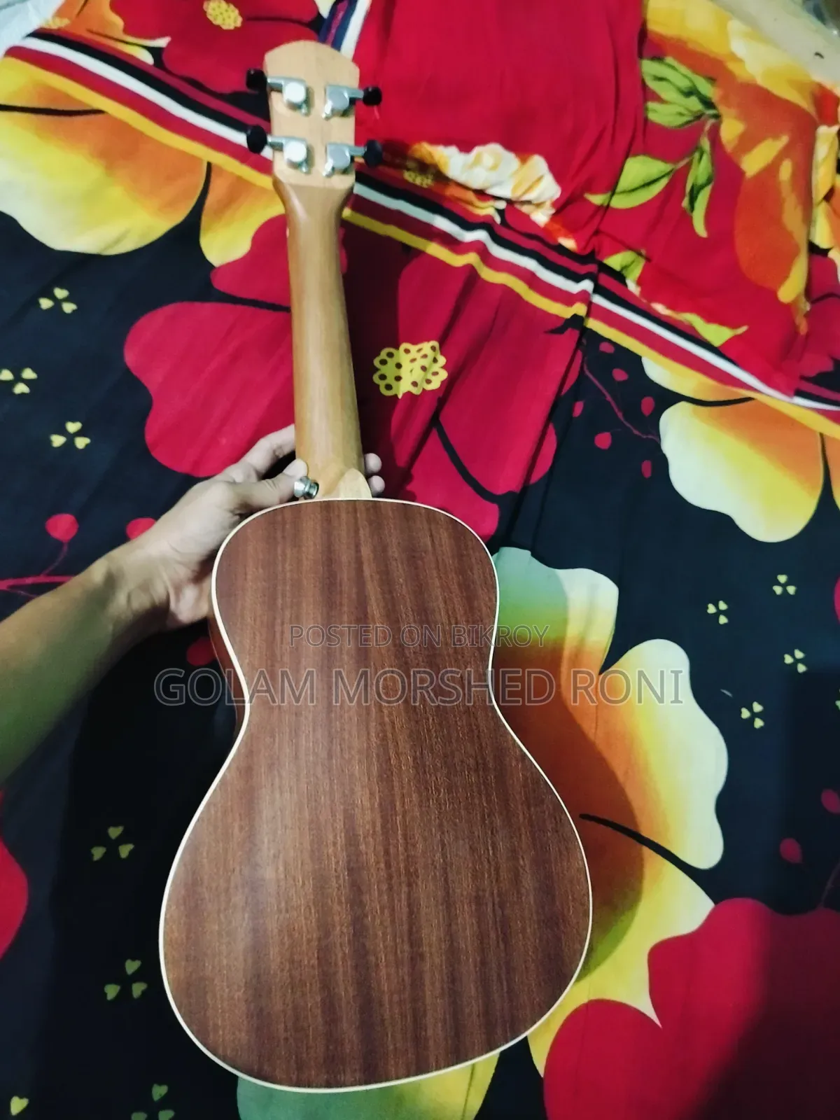 ২৪ ইঞ্চি ইউকুলেলে