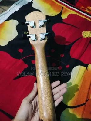 ২৪ ইঞ্চি ইউকুলেলে
