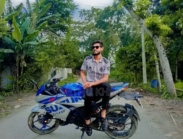 সুজুকি জিক্সার এসএফ ২০২২ নীল