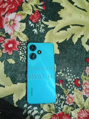 Infinix Hot 30i 128 GB Blue
