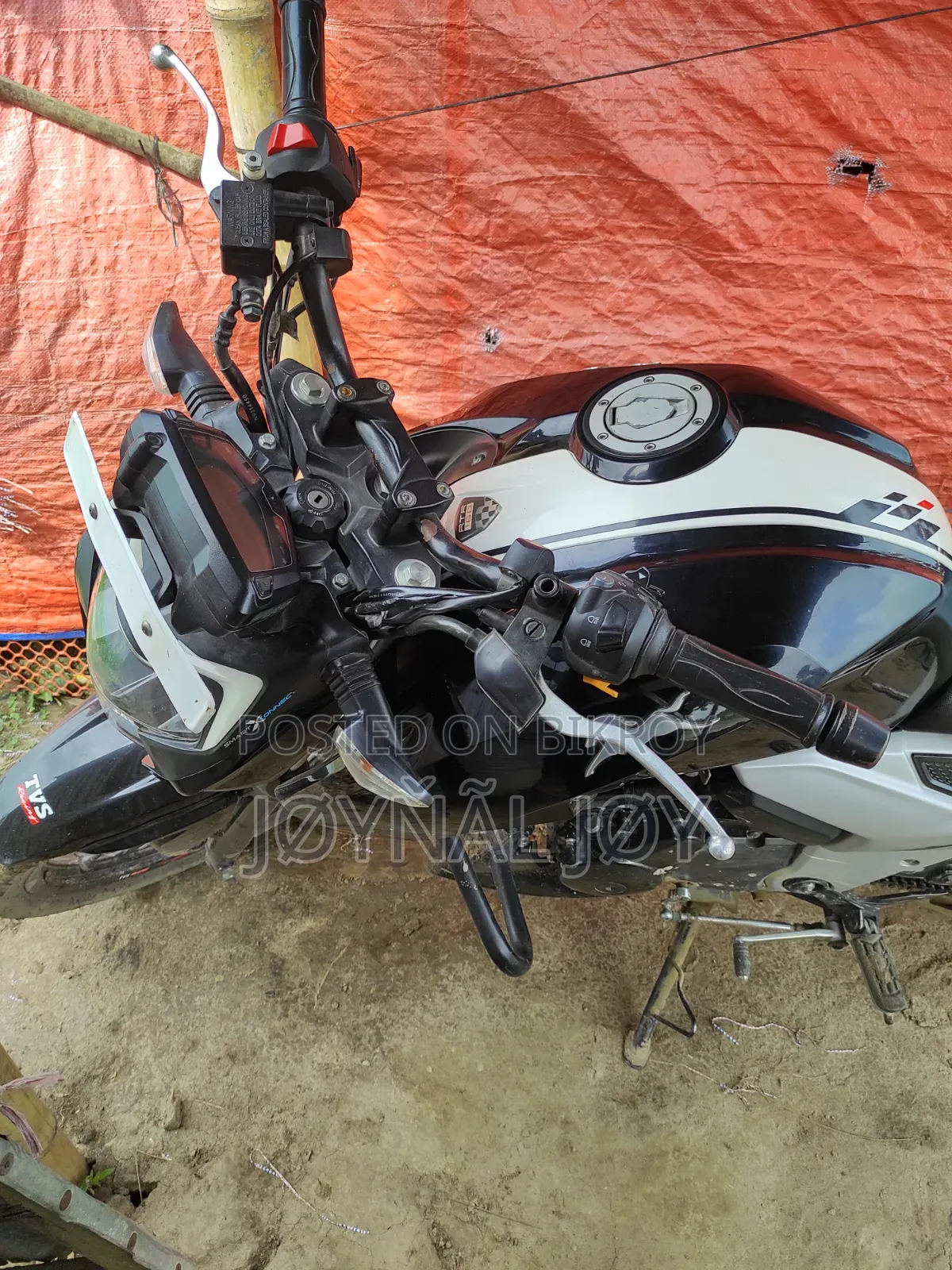 TVS Apache 160 4V 2024 Black