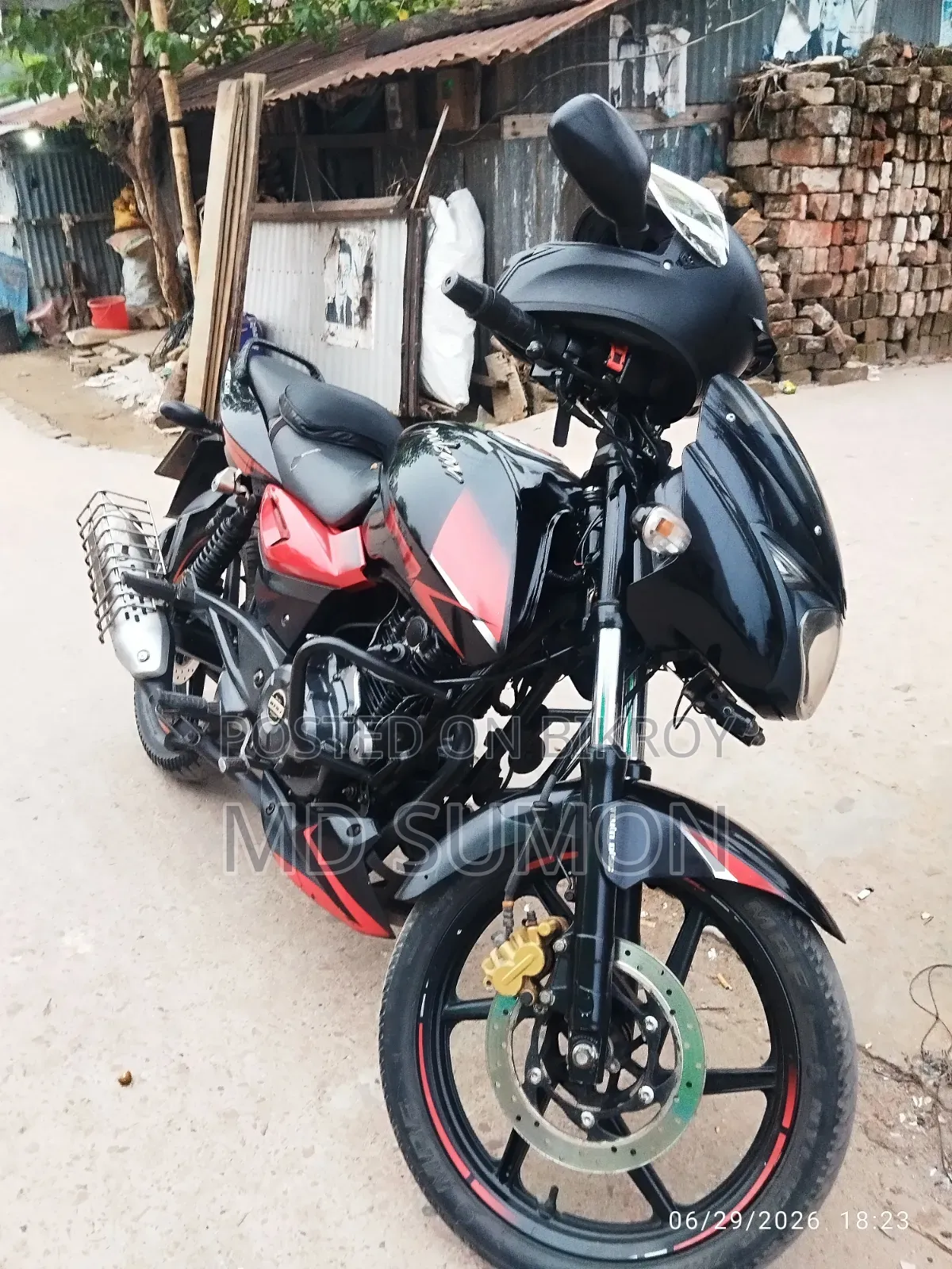 বাজাজ পালসার ১৫০ ২০১৯ ব্ল্যাক