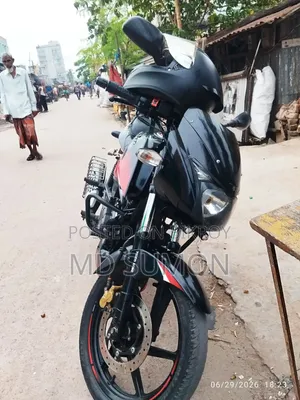 বাজাজ পালসার ১৫০ ২০১৯ ব্ল্যাক